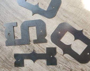 Números personalizados Fuente occidental Rústico Acero reciclado Letras personalizadas Números Símbolos Dirección personalizada Bienvenido