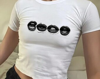 Black Glossy Lips Baby Tee: Y2K Bratzcore Cropped Shirt