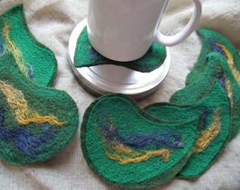 Green Paisley Coasters with holder, reversible felt coasters set, Irish housewarming gift, absorbent coasters, office gift exchange ideas