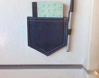 Magnetic notepad with holder, refrigerator magnet, denim pocket magnet, green mini notebook, babysitter gift, stocking stuffer, gift for Mom