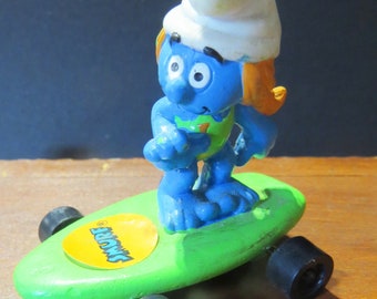 Vintage Hardee's Smurf on Skateboard Rolling Wheels 1980s Collectible