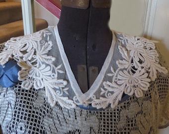 Vintage Art Deco Lace Collar Schiffli & Venise Lace Cotton Tulle