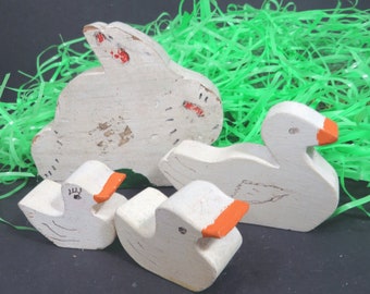 Vintage Wood Animal Toys Bunny Rabbit Mama Duck 2 Baby Ducks Folk Art Easter