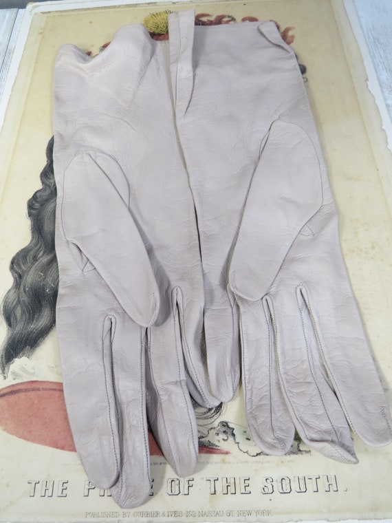 Vintage French Women's Kid Leather Gloves Mid Arm… - image 4