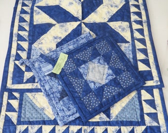 Handmade Quilted Potholders & Placemats Table Mats 2 of Each Hot Pads Kitchen