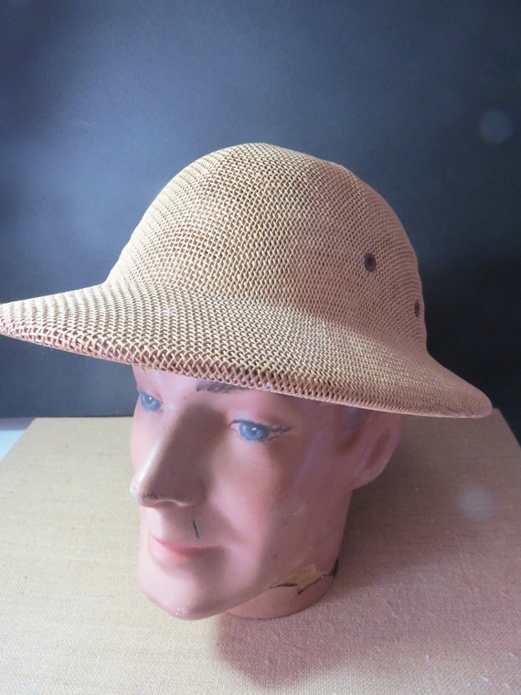Vintage Men's Pith Safari Helmet Hat Straw New Yo… - image 1