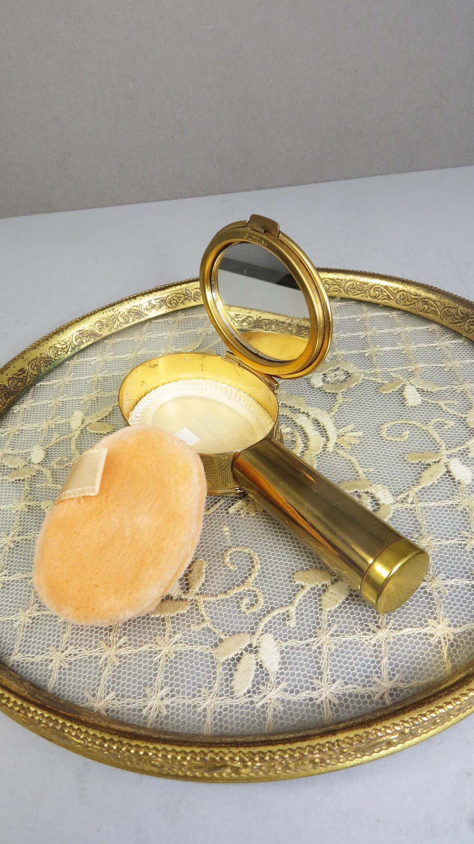 1950's Powder Compact - Etsy