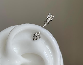 Arrow Through Heart Vertical Helix Earrings – Silver Barbell Cartilage Piercing (Pair)