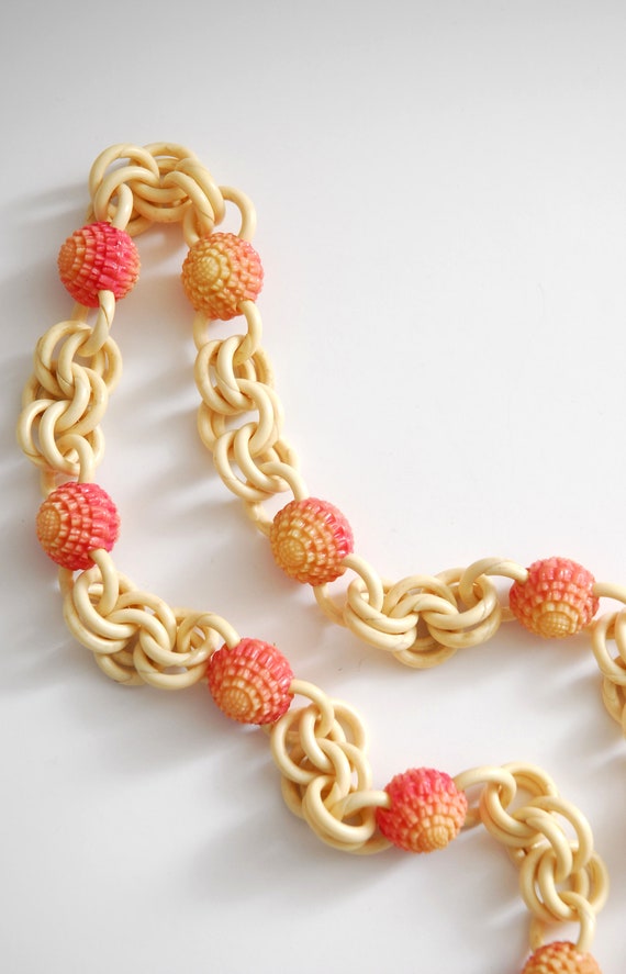 1930s Long Celluloid Link Necklace - image 4
