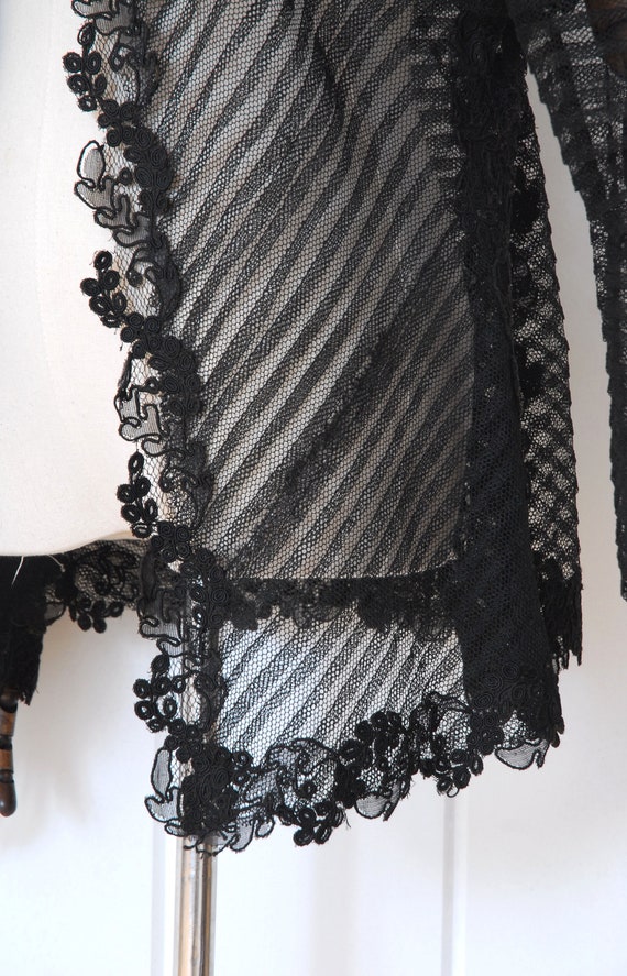 1930s Linear Lace Jacket - image 6