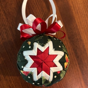 Quilted Christmas ornament