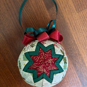 Quilted Christmas ornament