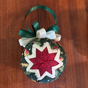Quilted Christmas ornament
