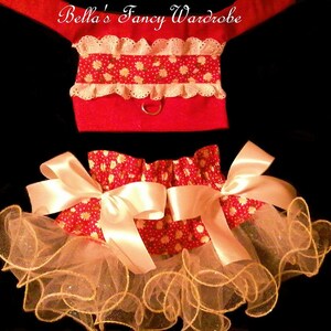 Red & White Daisies Dog 2pc set, Dog clothers, dog summer clothes, dog spring clothes, fancy dog clothes, dog vest, dog skirt