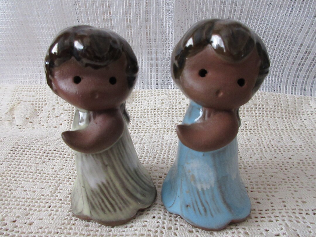 Hawaii Hula Girls Salt Pepper Shakers Brown Clay, Vintage, Collectible