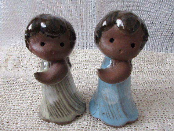Hawaii Hula Girls Salt Pepper Shakers Brown Clay, vintage, collectible Honolulu, Japan