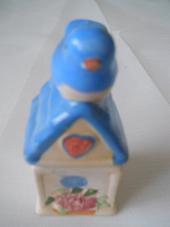 Bird and Birdhouse Salt and Pepper shakers - vintage, collectible, kitchen, serving, birds