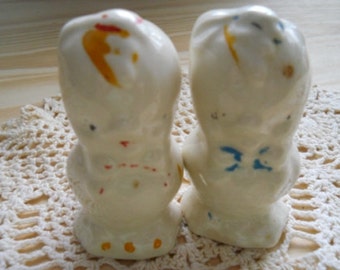 Ducking Salt and Pepper Shakers - Vintage/Collectible