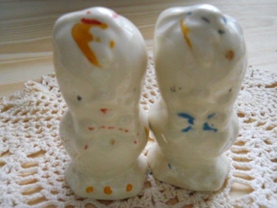 Ducking Salt and Pepper Shakers - Vintage/Collectible