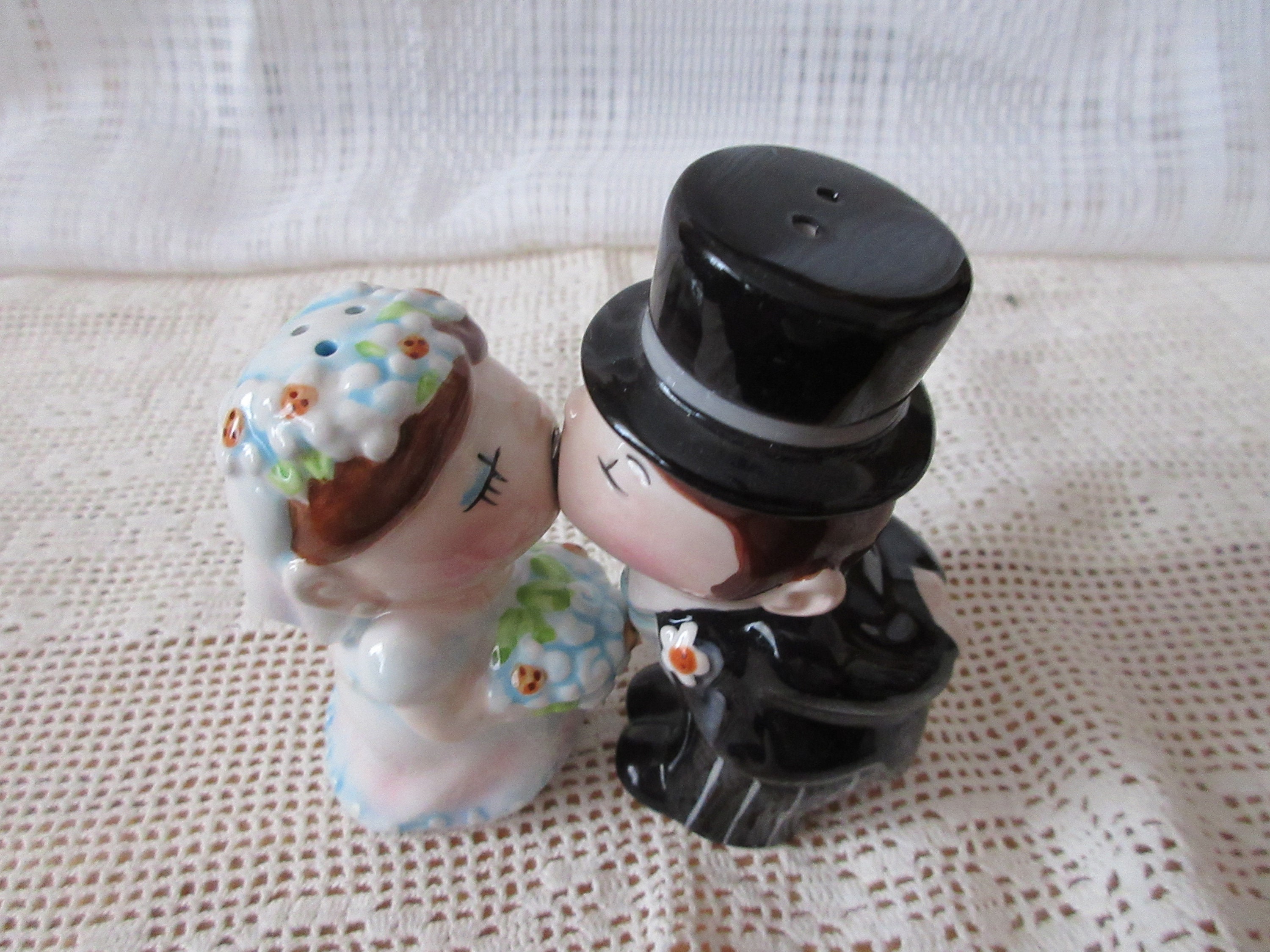 Kissing Bride and Groom Salt and Pepper Shakers vintage, collectible