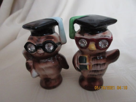 Lefton Wise Owls Salt and Pepper Shakers - vintage, collectible, Lefton