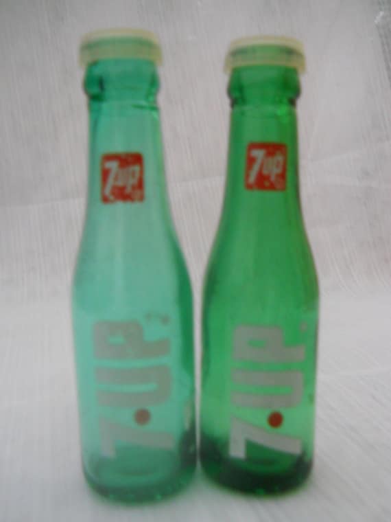 7-Up Bottles Salt and Pepper Shakers - vintage, collectible, advertising