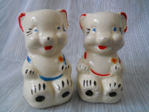 American Bisque Bears Salt and Pepper Shakers - vintage, collectible, Rare