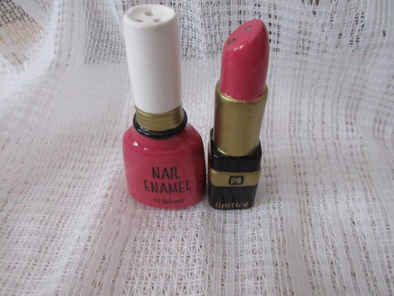 Nail Enamel and Lipstick Salt and Pepper Shakers - vintage, collectible