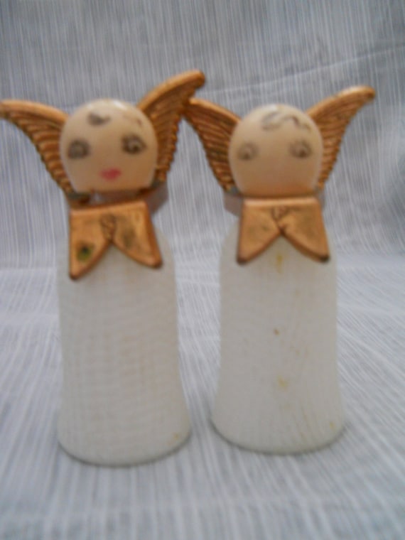 Angel Salt and Pepper Shakers - vintage, collectible, Christmas, rare