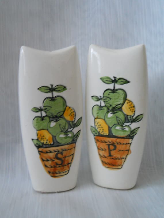 Retro Ceramic Salt and Pepper Shakers - vintage, collectible