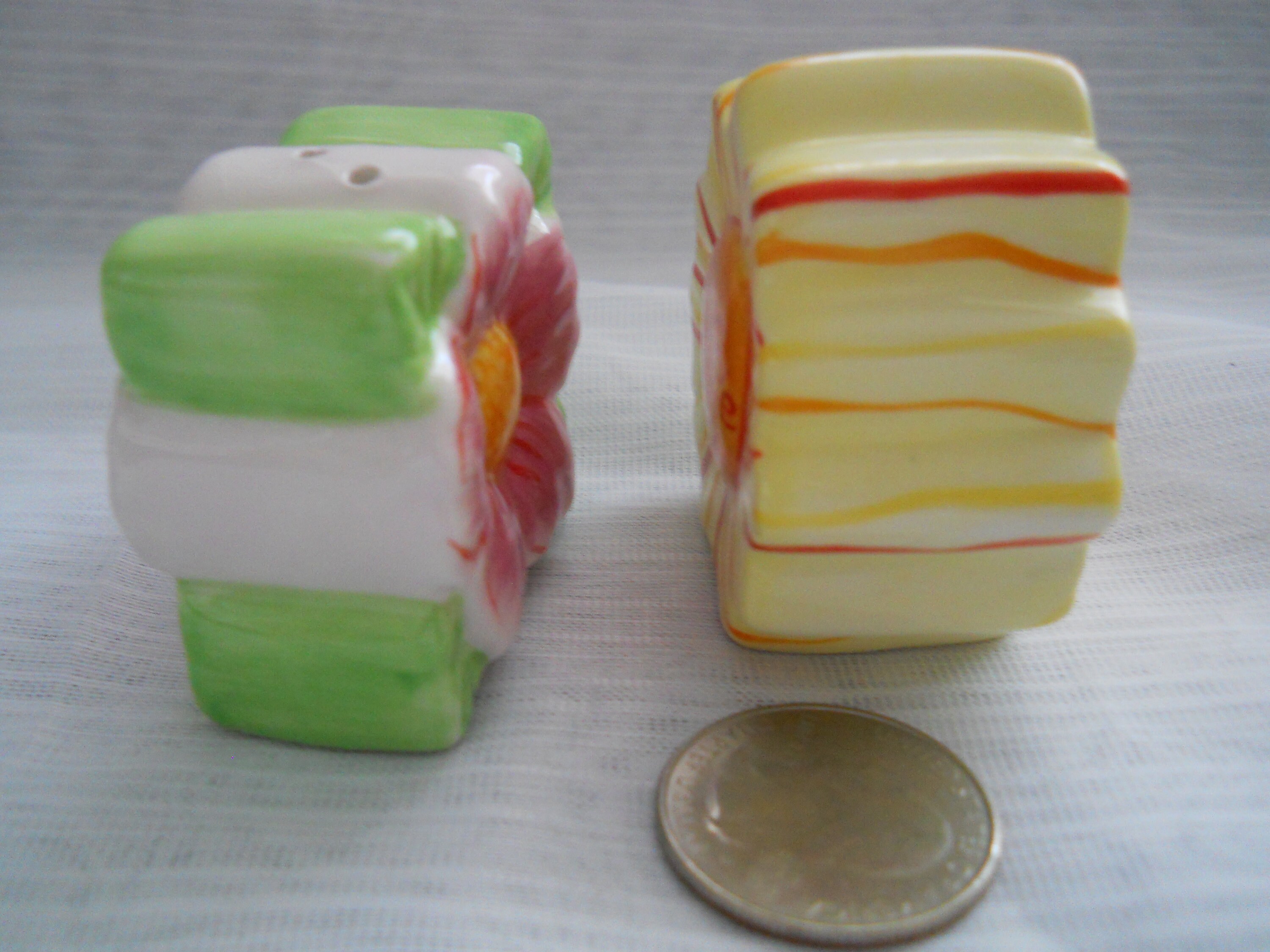 Mini Flower Salt and Pepper Shakers vintage, collectible, floral