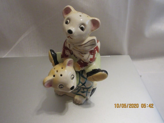 Stackable Bear Salt and Pepper Shakers - vintage, collectible, Japan