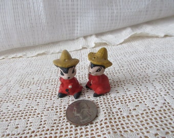 Tiny Hobo Mice Salt and Pepper Shakers - vintage, collectible, mice