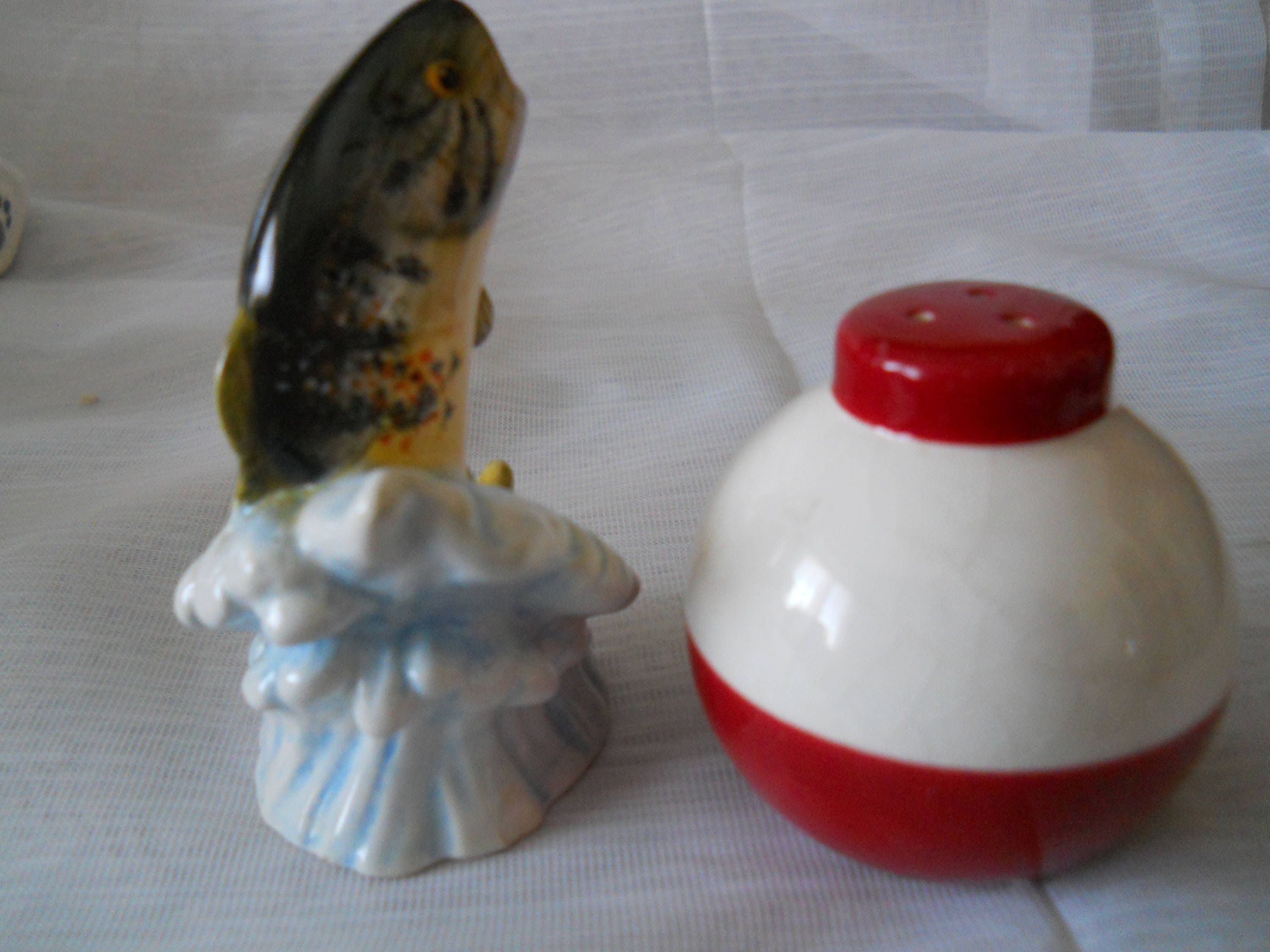 Fish and Bobber Salt and Pepper Shakers vintage, collectible, fishing