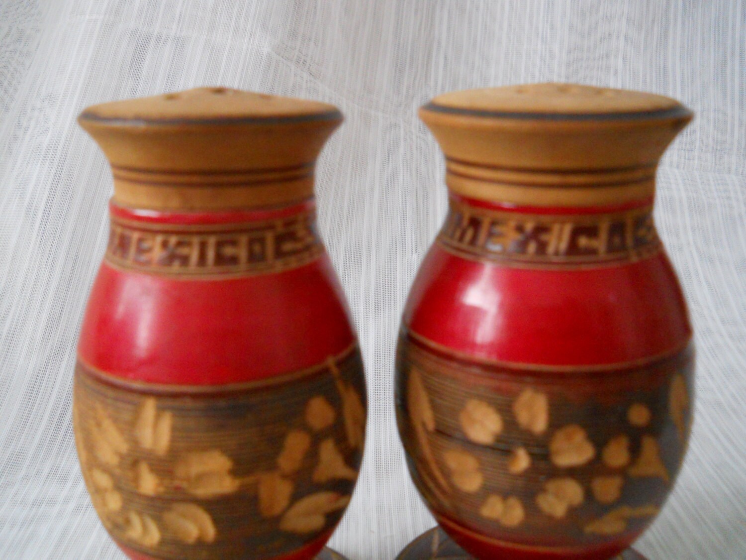 Mexico Wooden Salt and Pepper Shakers vintage, collectible, Mexico