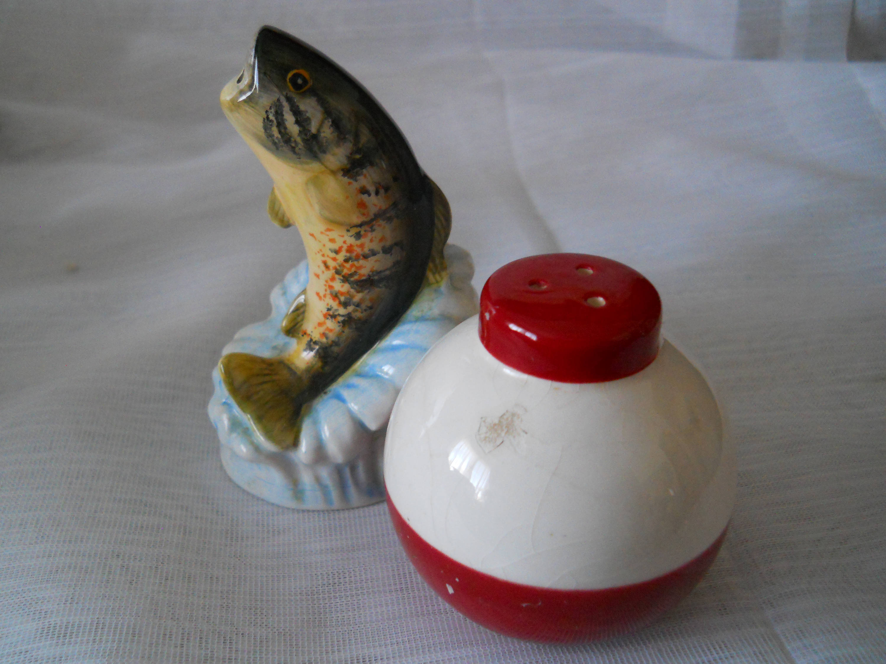 Fish and Bobber Salt and Pepper Shakers vintage, collectible, fishing