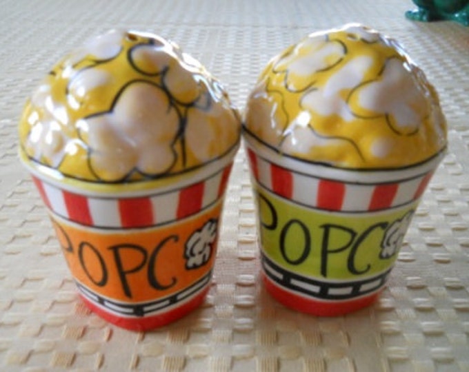 Movie Popcorn Salt and Pepper Shakers Vintagecollectible Etsy