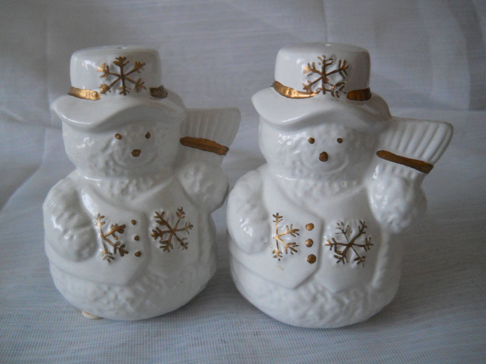 Vintage Snowman Salt And Pepper Shakersnull