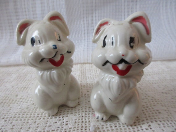 Thumper Salt and Pepper Shakers - vintage, collectible, Walt Disney