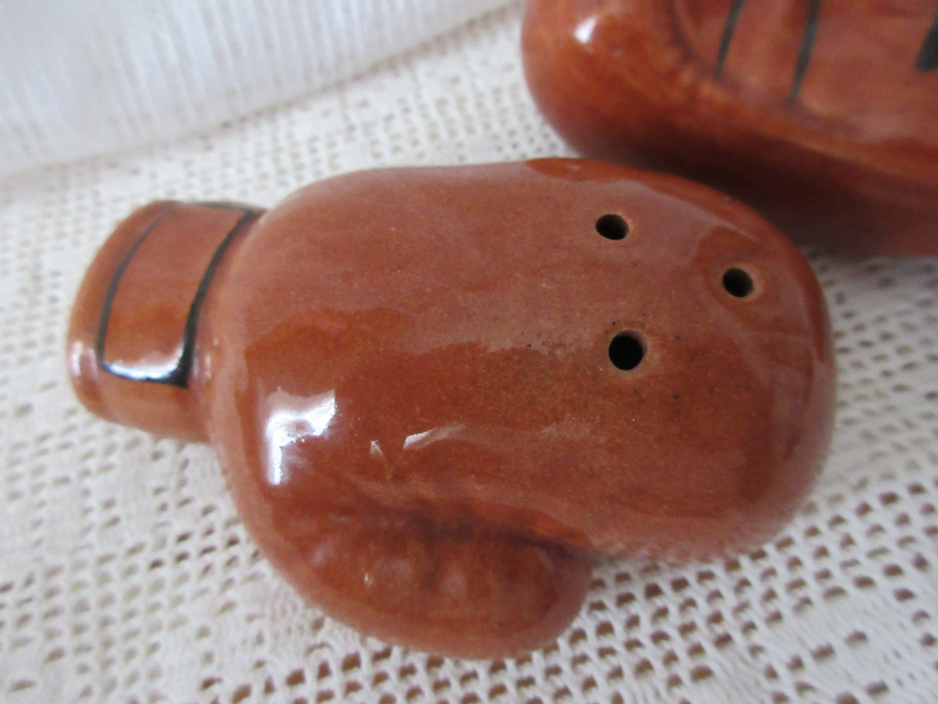 Boxing Gloves Salt and Pepper Shakers vintage, collectible, sport