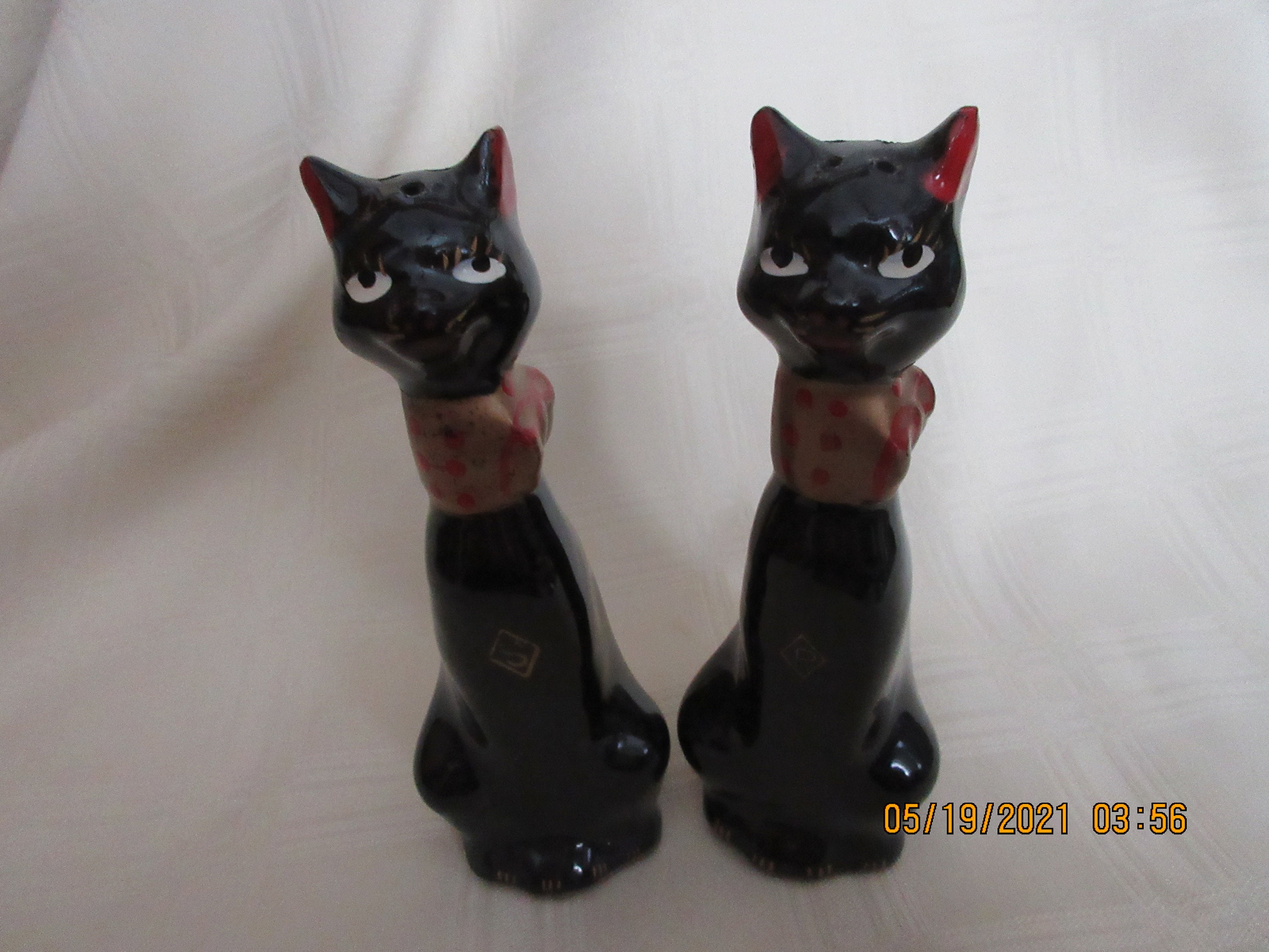 Tall Black Cat Salt and Pepper Shakers vintage, collectible, animal Tall Black Cat Salt and Pepper Shakers vintage, collectible, animal