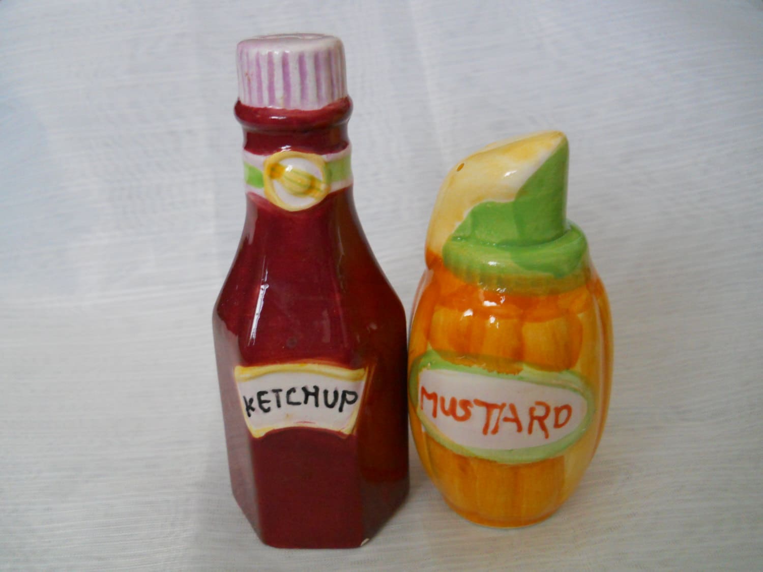 Ketchup and Mustard Salt and Pepper Shakers vintage, collectible