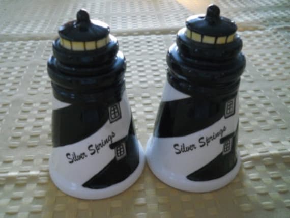 Light House Salt and Pepper Shakers - Vintage, Collectible, Souvenir