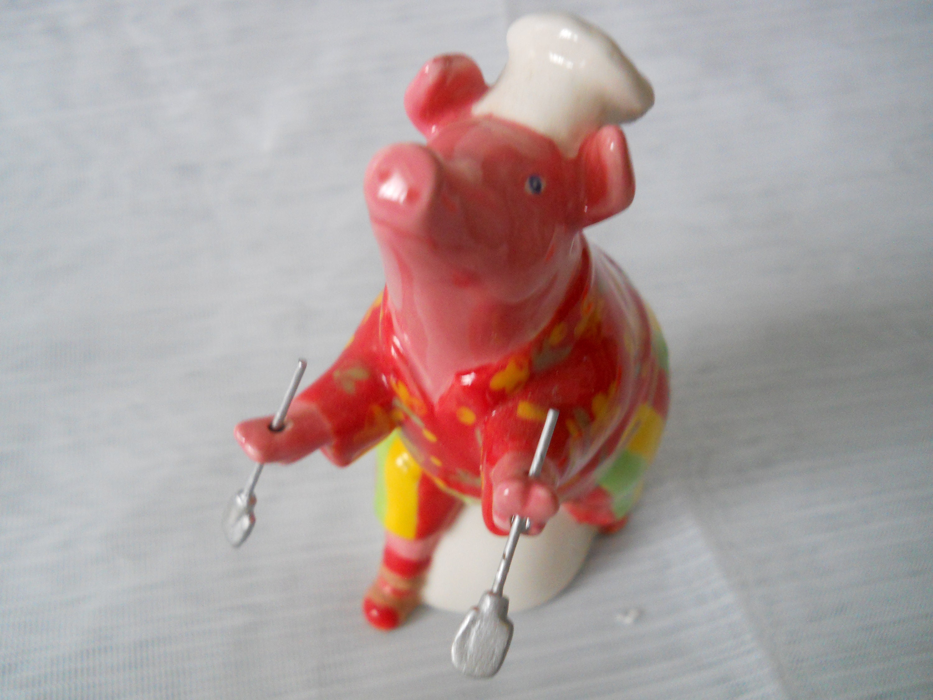 Pig and Grill Salt and Pepper Shakers vintage, collectible, animal