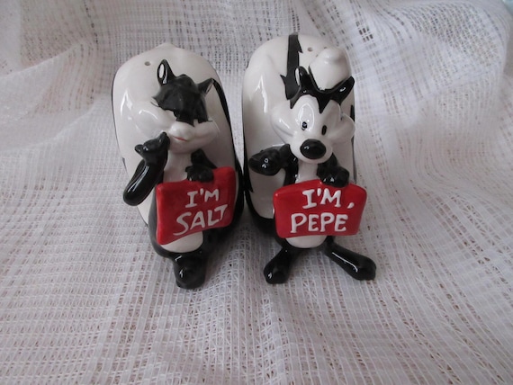 Pepe LePew and Penelope Magnetic Salt and Pepper Shakers - vintage, collectible, Warner Brothers