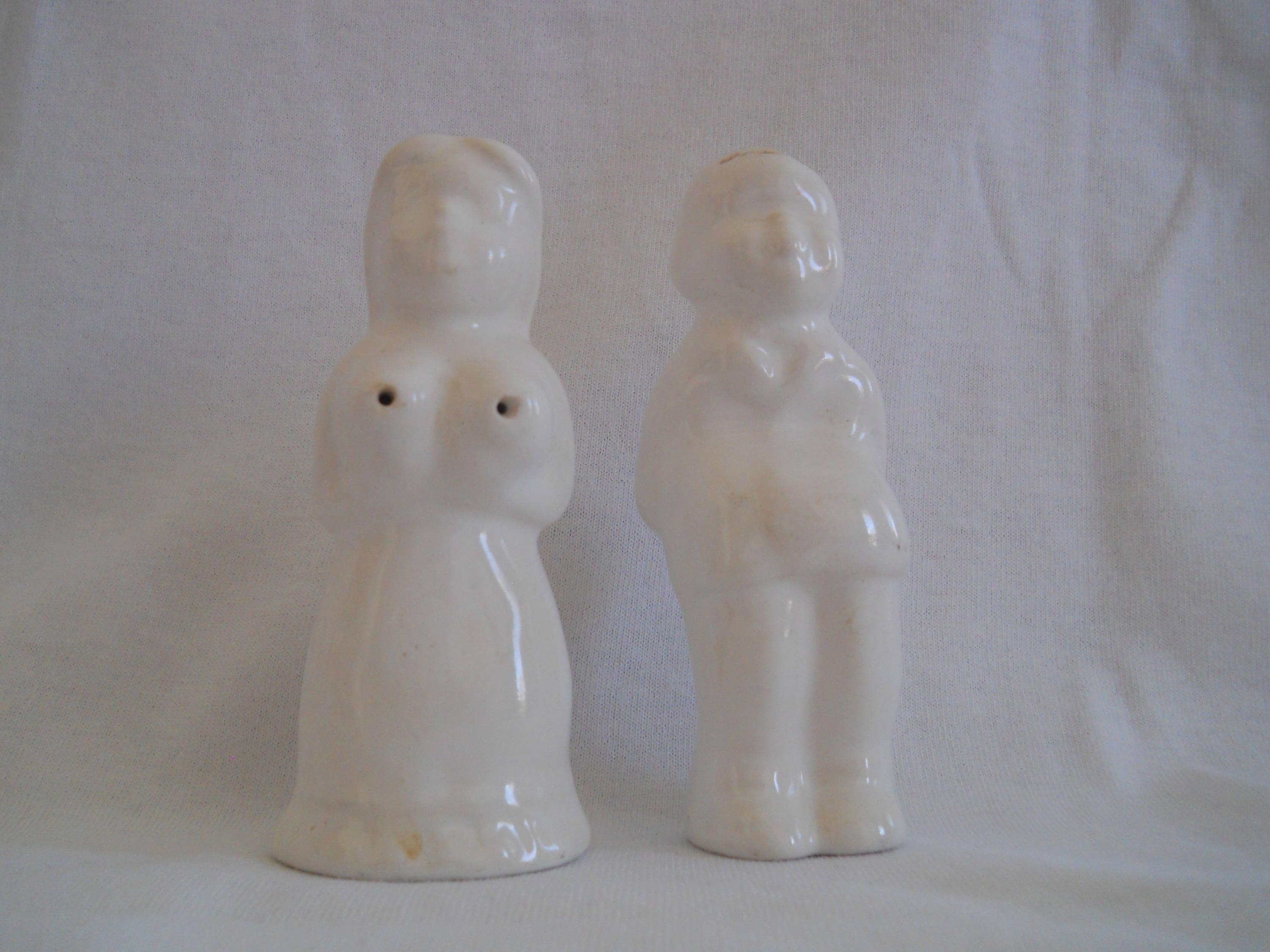 Mr. and Mrs. White Salt and Pepper Shakers vintage, collectible