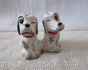 Dalmation dog Salt and Pepper shakers - vintage, collectible