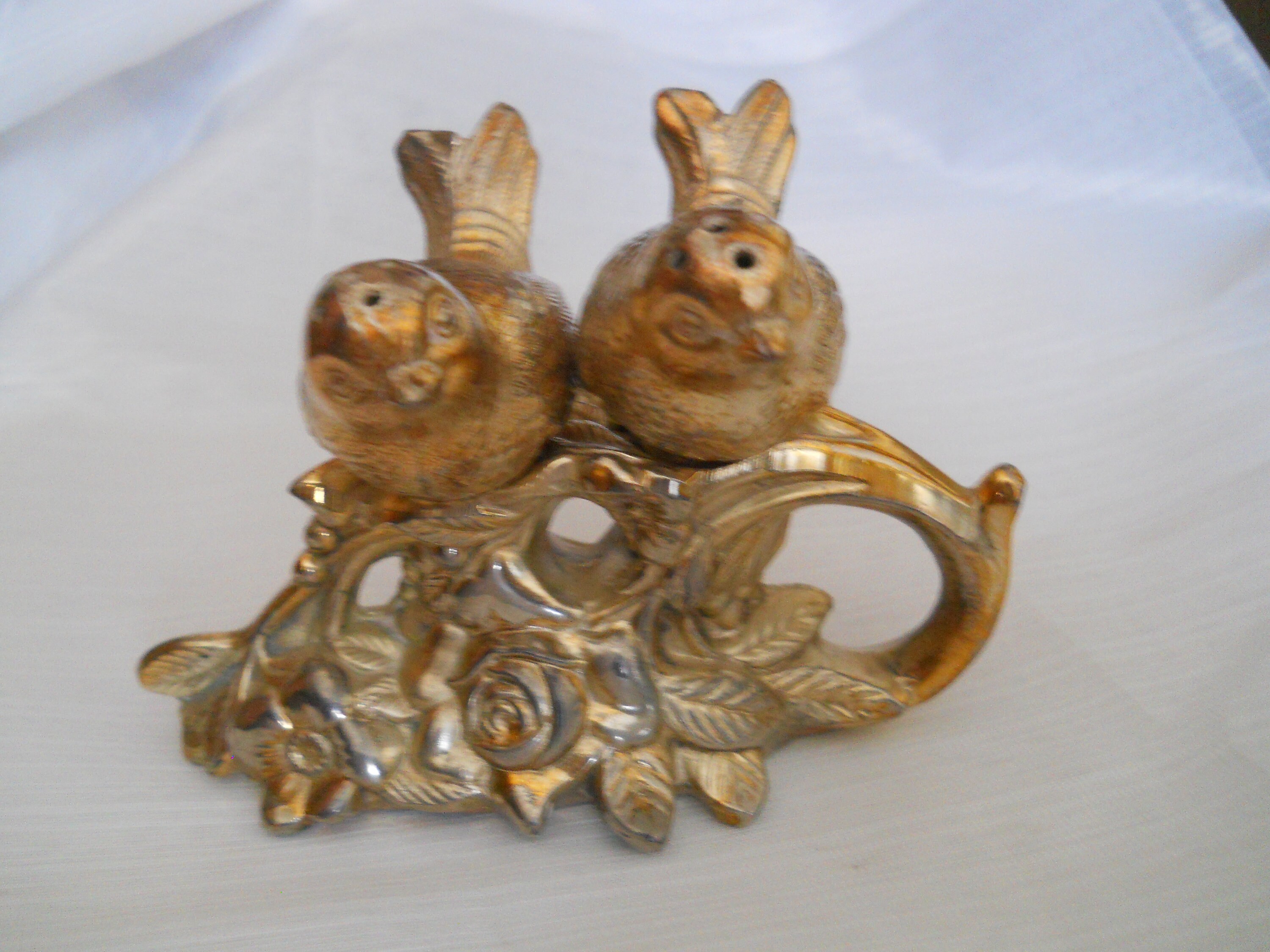 Birds in a tree nest salt and pepper shakers - vintage ...