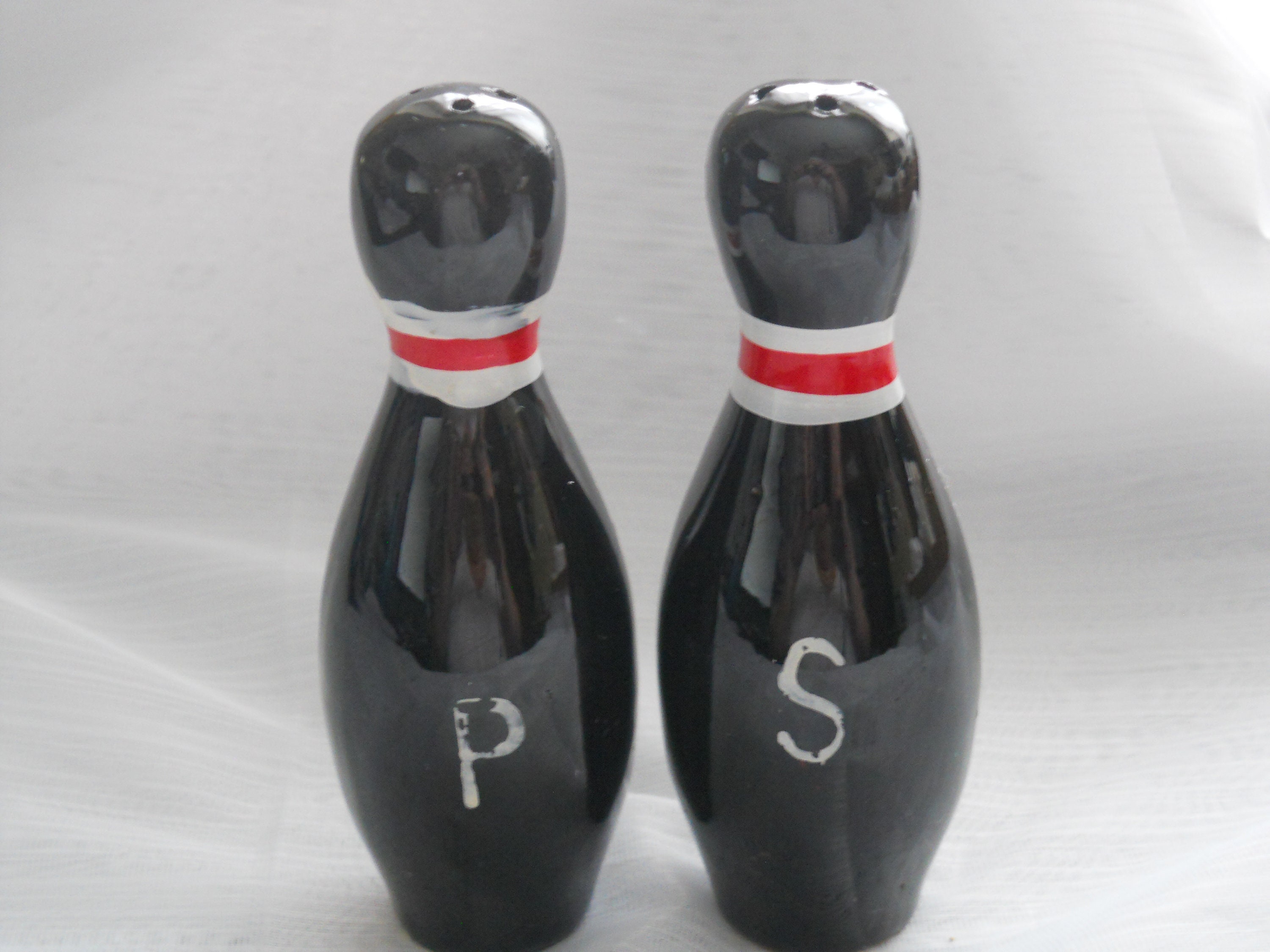 Bowling Pins Salt and Pepper Shakers vintage, collectible, sport