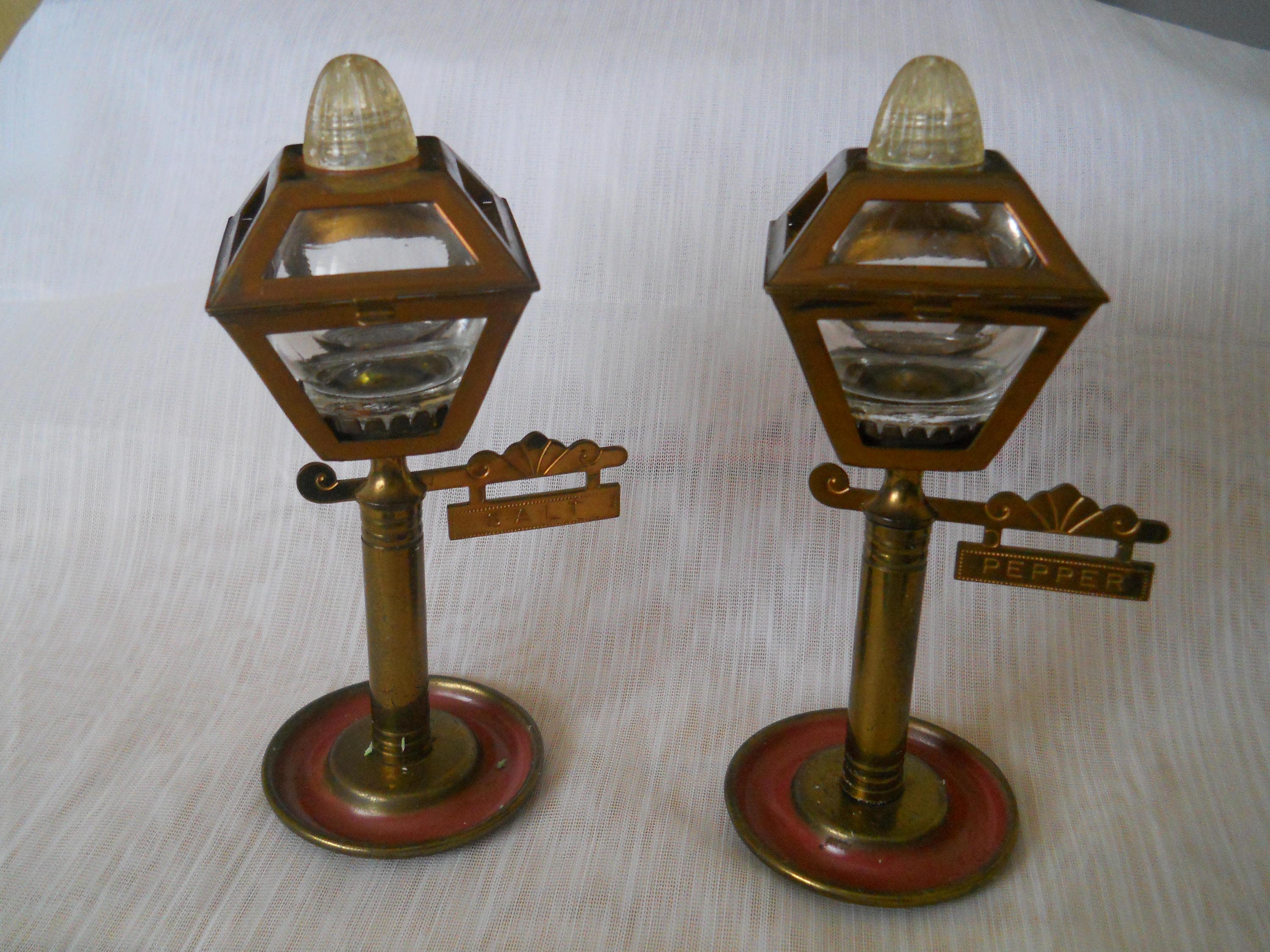 Metal Lamp Posts with Glass Globes Salt and Pepper Shakers vintage, collectible